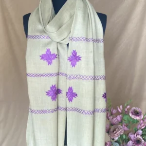 Handwoven neutral purple cashmere shawl, displayed on a mannequin.